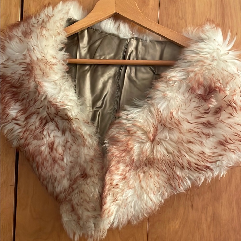 Chic Fur Shawl in Cream and Brown